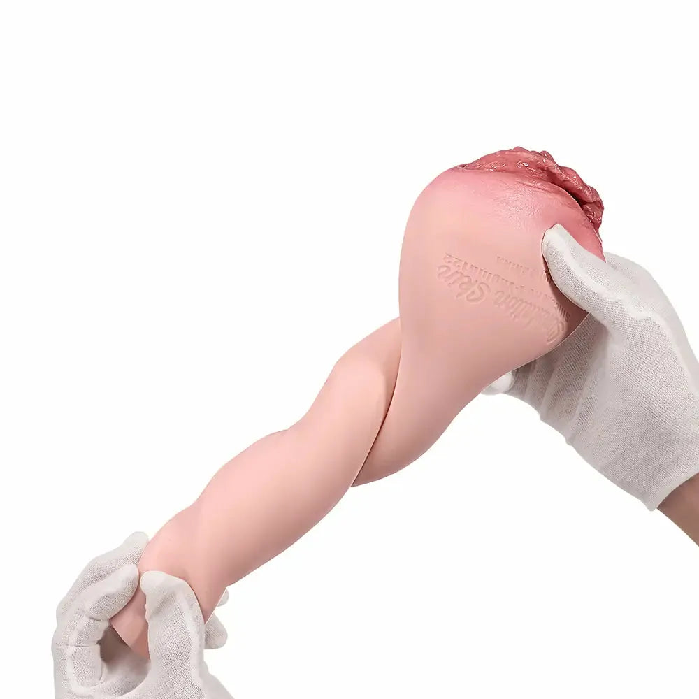 Grace: 740 g Silicone Pocket Pussy with 17.3 cm Deep Canal